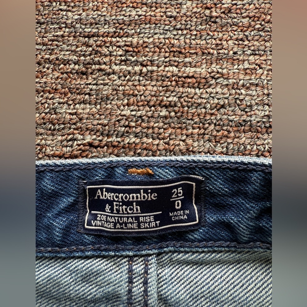 Like New Abercrombrie and Fitch Zoe Natural Rise vintage skirt size 25 - Picture 7 of 9
